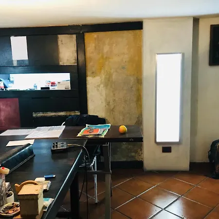 Dora Gallery Guest house
