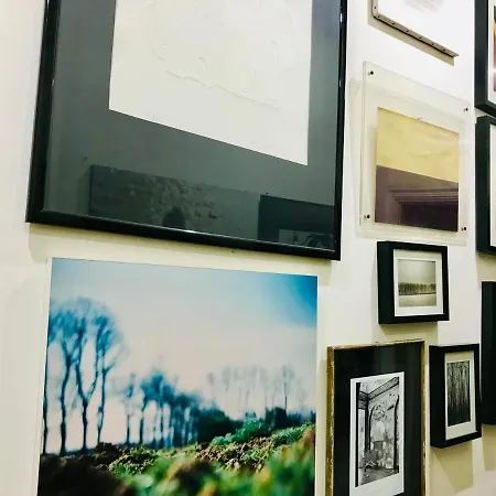 Dora Gallery 招待所